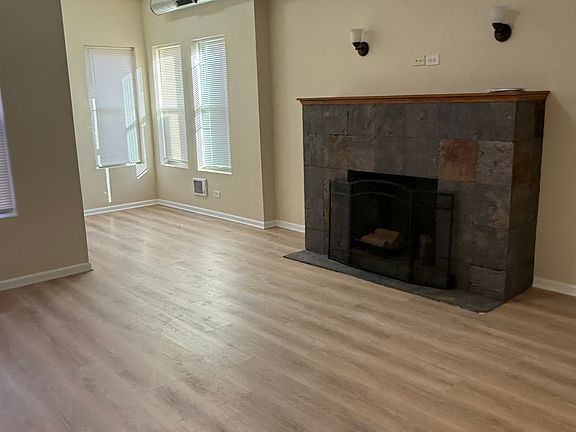 2nd image of 3538 1/2 S King Dr APT 2S