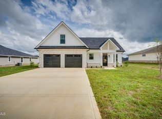 2070 Presley Xing, Jonesborough, TN 37659