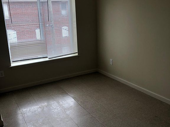 4th image of 386 N Champion Avenue