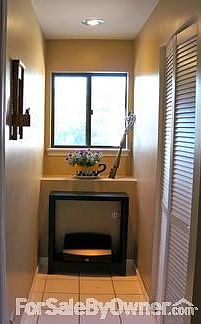 4th image of 9031 Somerset Ct