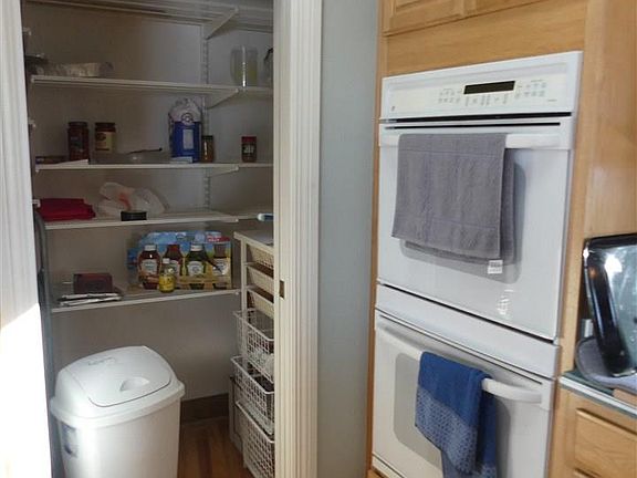 3rd image of 23-47 Barrington Ct