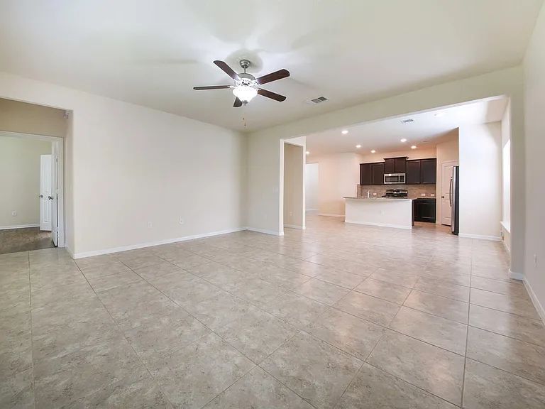 14002 Madrigal Ln — Photo 45