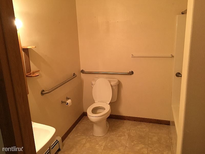 2nd image of 310 N Center St APT 16