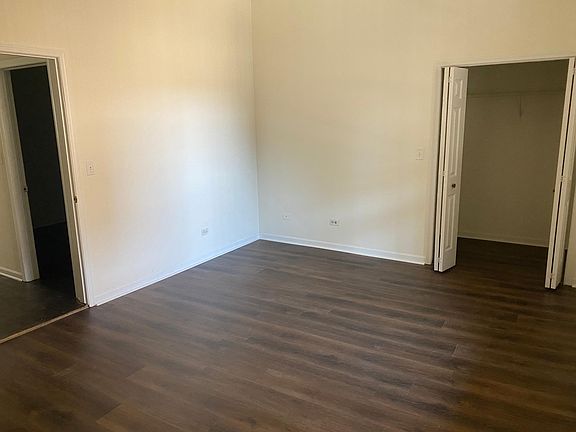 3rd image of 2835 W Medill Ave #S3dmgkfqs