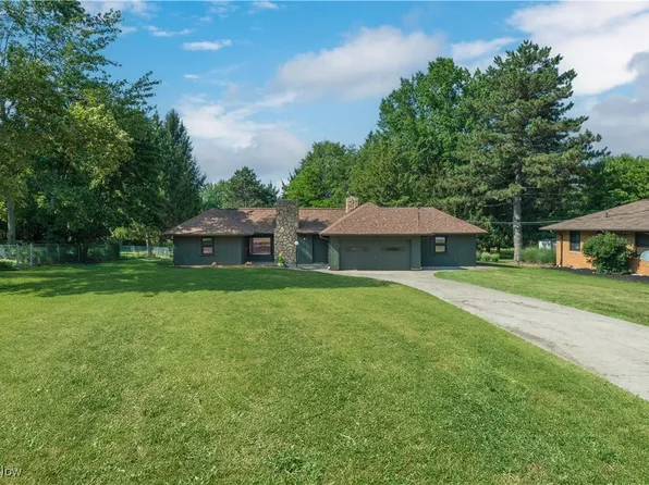 433 Chestnut Rd, Seven Hills, OH 44131