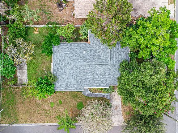 5th image of 8201 Yardley Ave N