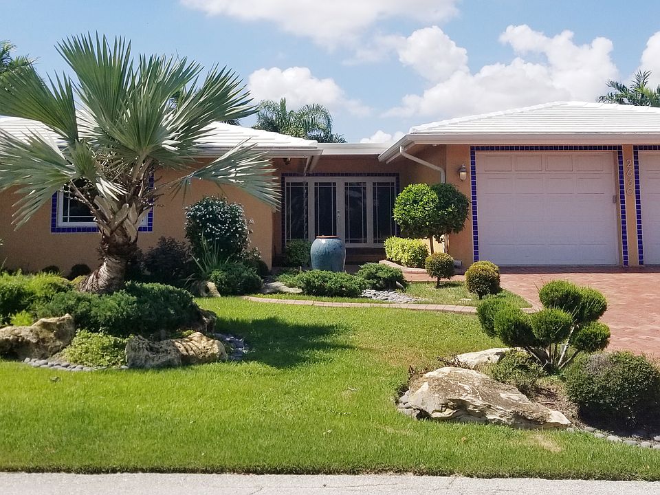 1st image of 2630 Grace Dr