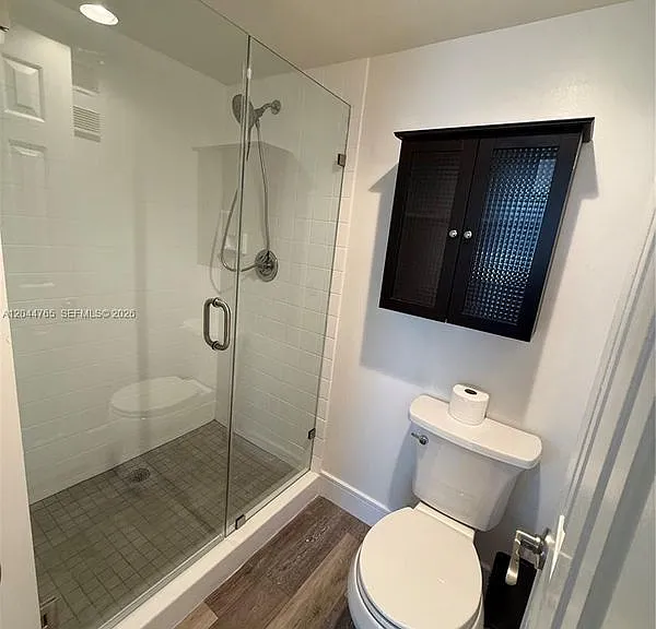 1705 Whitehall Dr #403 — Photo 9