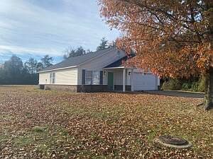 3rd image of 17 Cypress Ct