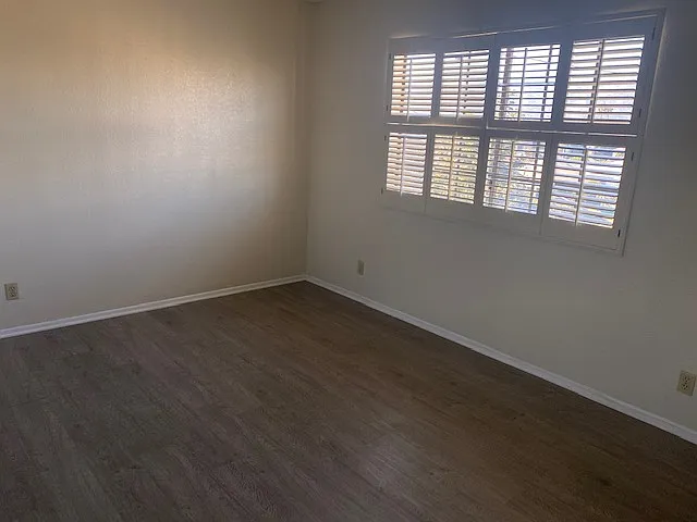 2 bed, 1100 sqft, $2,800 — Photo 2