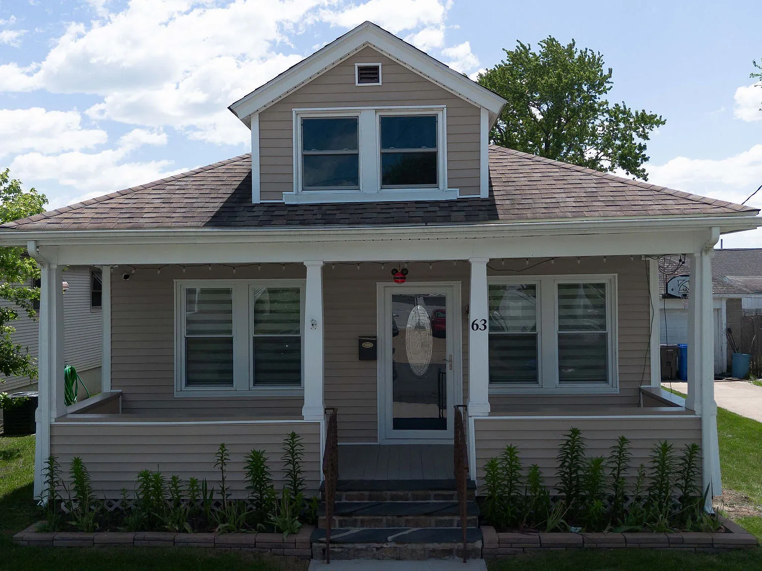 3 bed, 1128 sqft, $2,850 — Photo 1