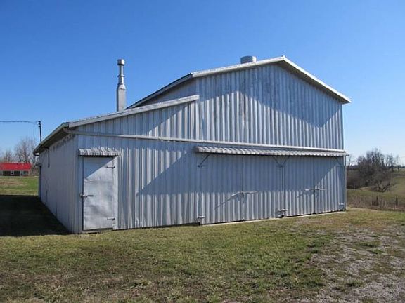 BIG BARN ON PROPERTY