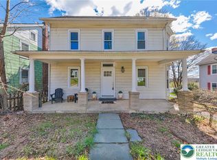 589 S Delaware Dr, Mount Bethel, PA