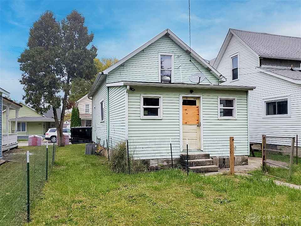 2nd image of 319 Maple St