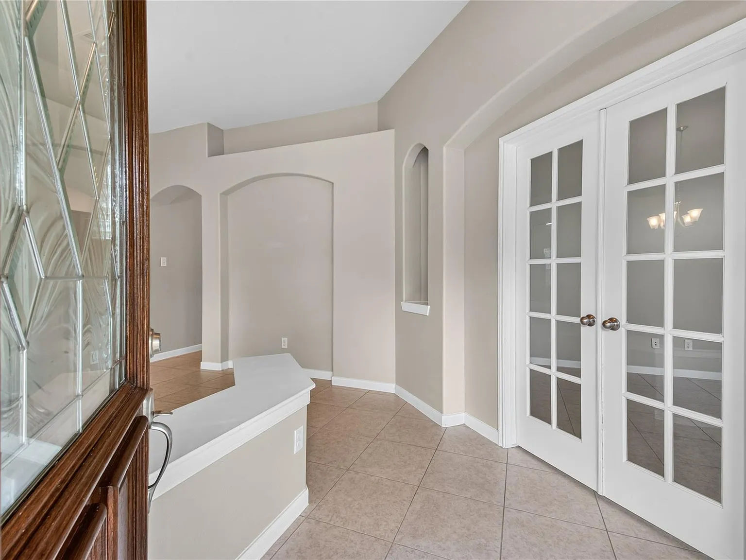 3 bed, 2.0 bath, 1936 sqft, $2,699 — Photo 4