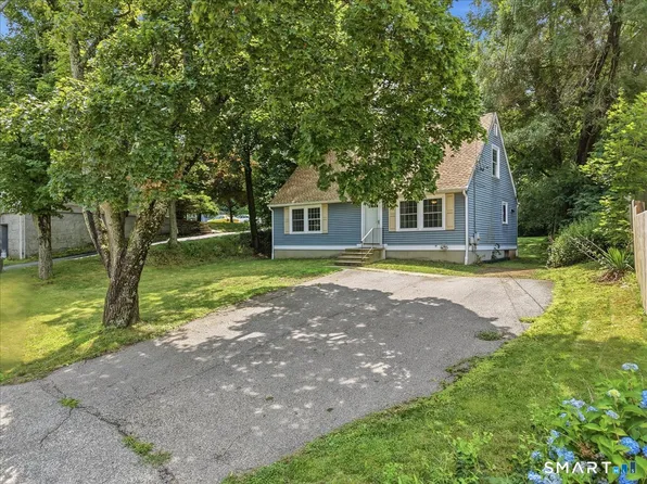 124 Yantic Road, Norwich, CT 06360