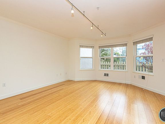 3rd image of 988 Fulton St APT 119