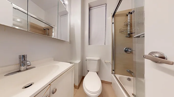 Rented by Bond New York | media 67