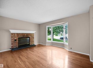 3509 43a Ave NW, Edmonton, AB T6L 5T8