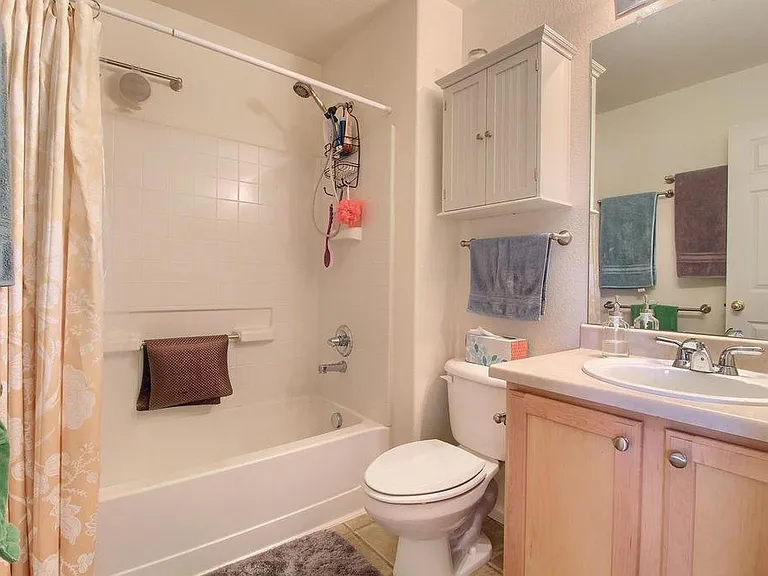 424 Montgomery Dr #TOWNHOUSE — Photo 15