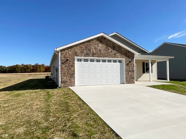 712 White Oak Rd, Spencer, IN 47460