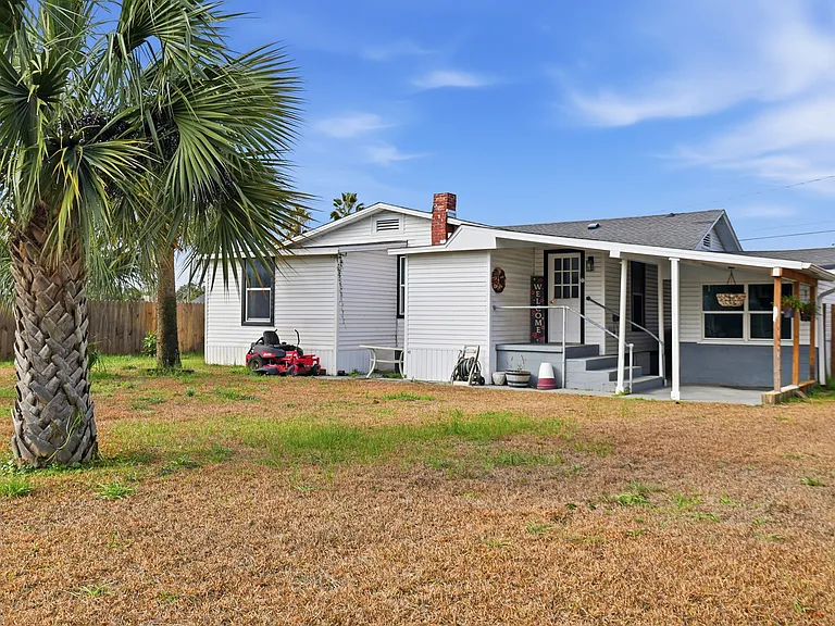 1808 Chestnut Ave — Photo 32