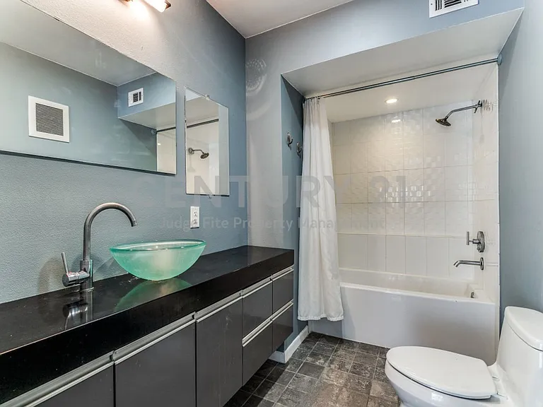 4112 Bowser Ave #203 — Photo 9
