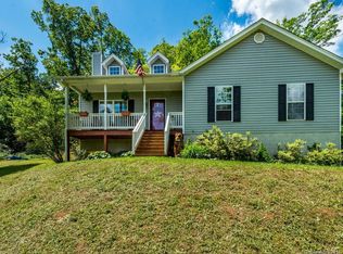 10 Waterfield Ln #20, Candler, NC 28715