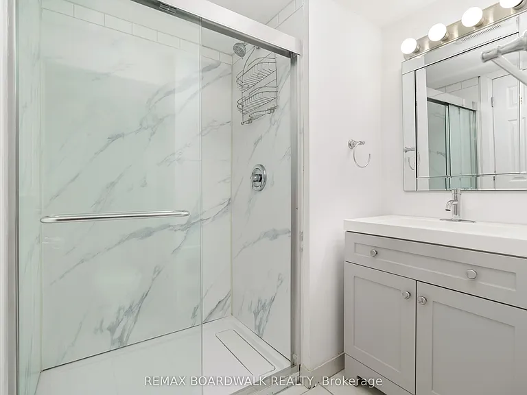 948 Parkhurst Blvd #B — Photo 6
