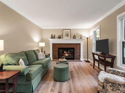 6 Brightleaf Ct, Durham, NC, 27713