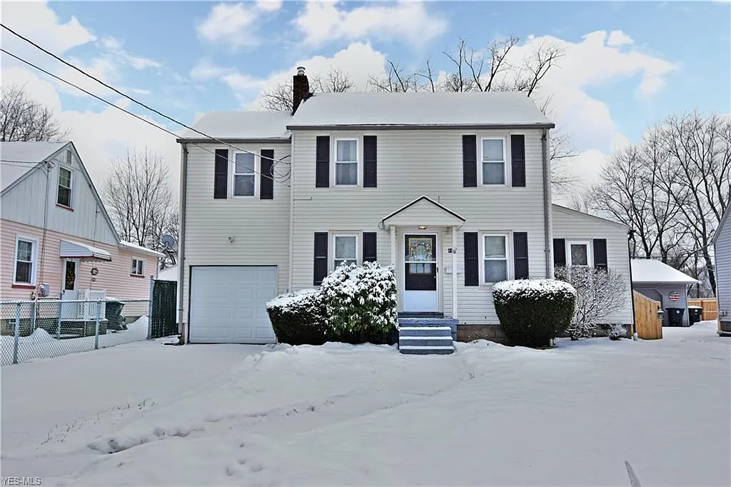 414 Meadowbrook Ave SE photo 1