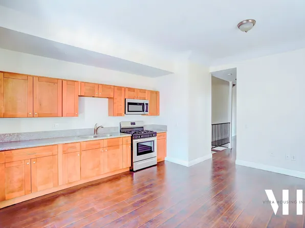 1067 Leighton Ave #C, Los Angeles, CA 90037