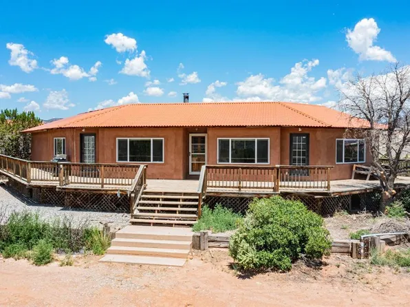 54 Plaza Blanca Co Rd #159, Abiquiu, NM 87510
