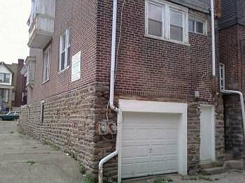 2nd image of 6715 N Smedley St