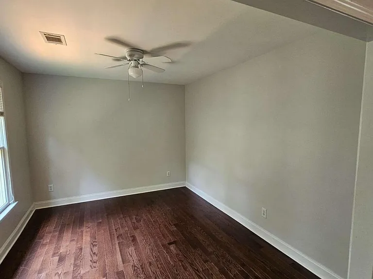 6141 Long Shore Dr — Photo 10