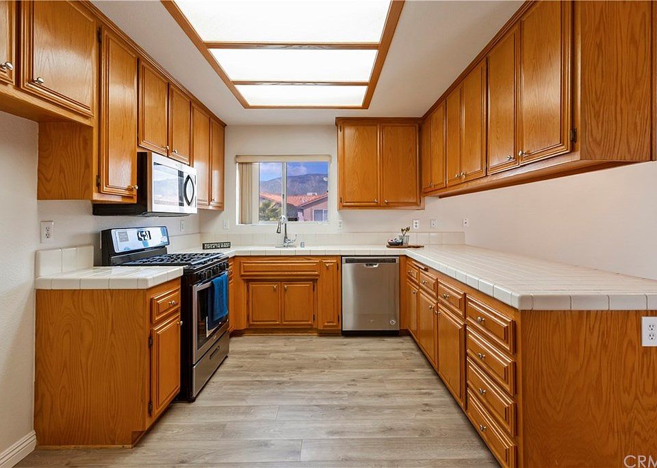 1st image of 457 Camino Corto St