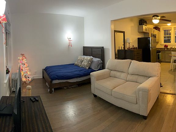 2nd image of 1064 W Thorndale Ave #3Q