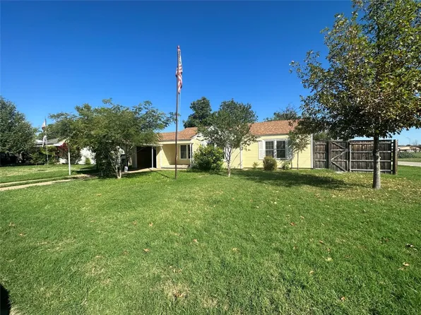 700 Rambler St, Albany, TX 76430