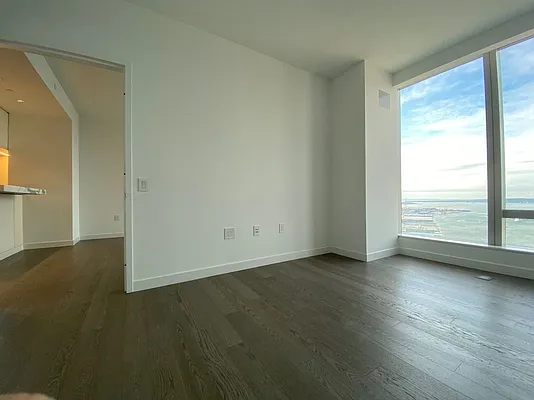 Rented by Gulia Wang, LREB | media 53