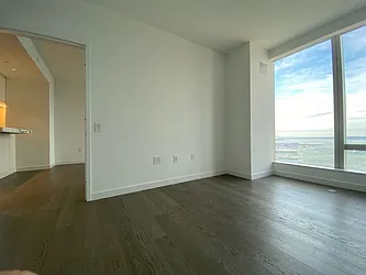 Rented by Gulia Wang, LREB