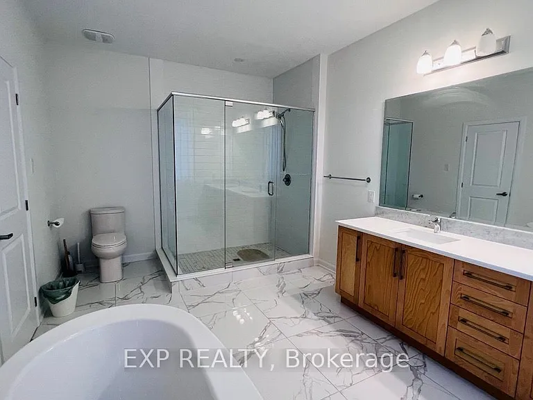 747 Coast Cir — Photo 24