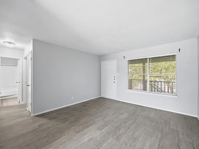 430 Kendalia Ave #0 — Photo 12