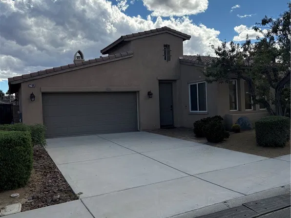77085 New York Ave, Palm Desert, CA 92211