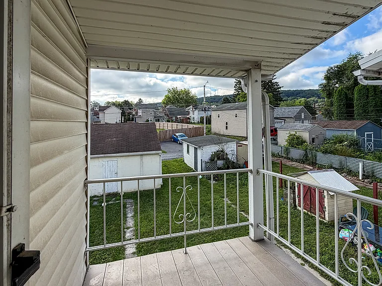 337 Duke St — Photo 15