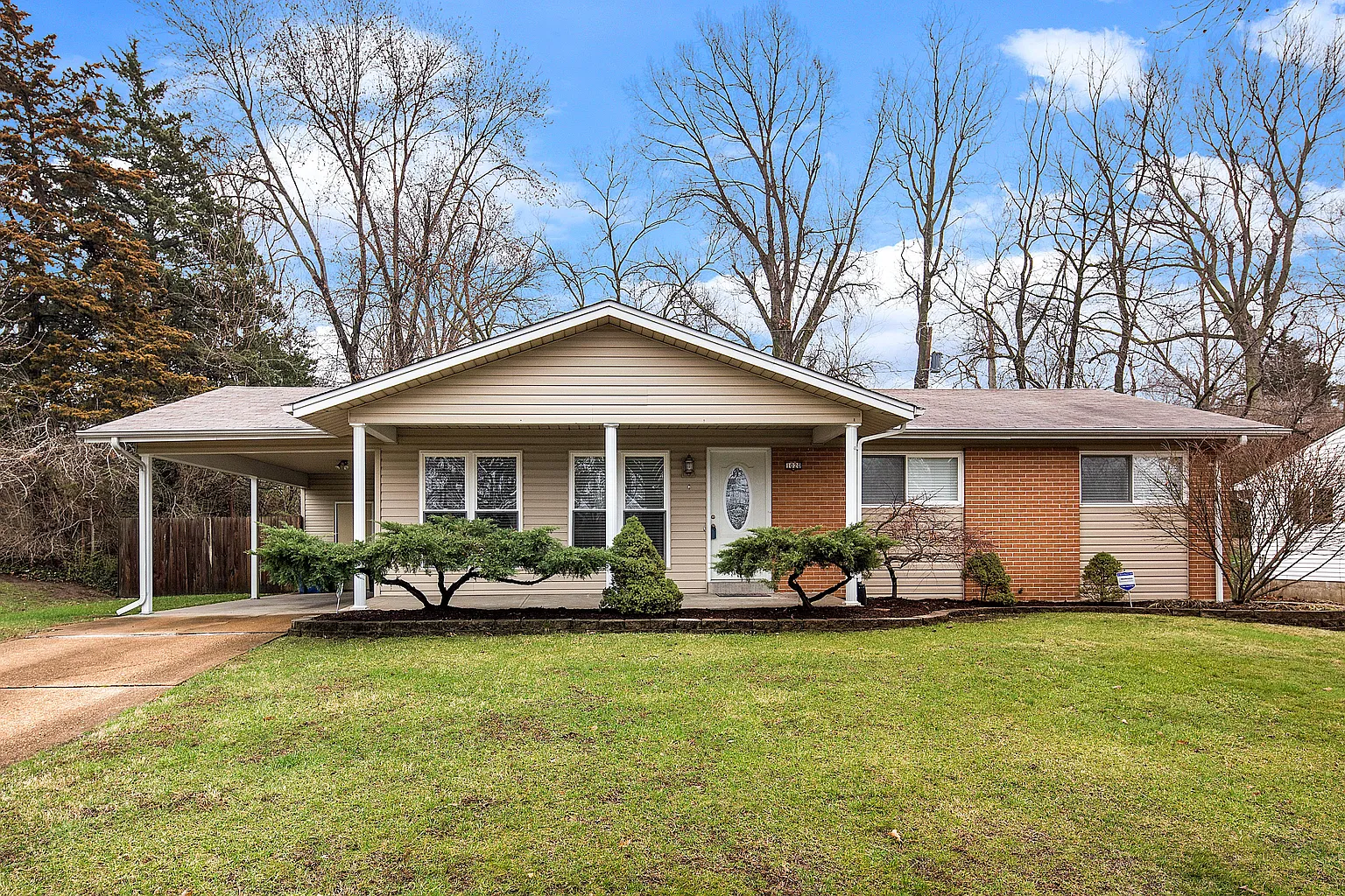 1020 Active Dr photo 1