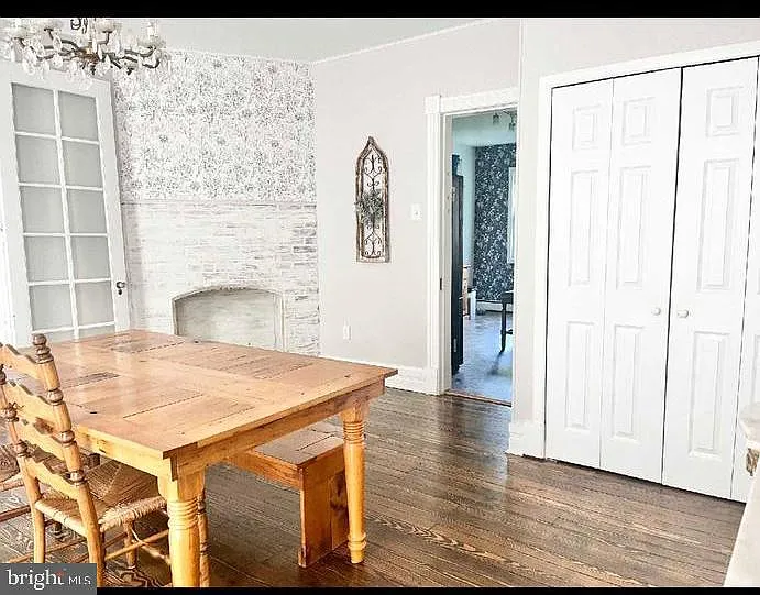 25526 Military Rd — Photo 8