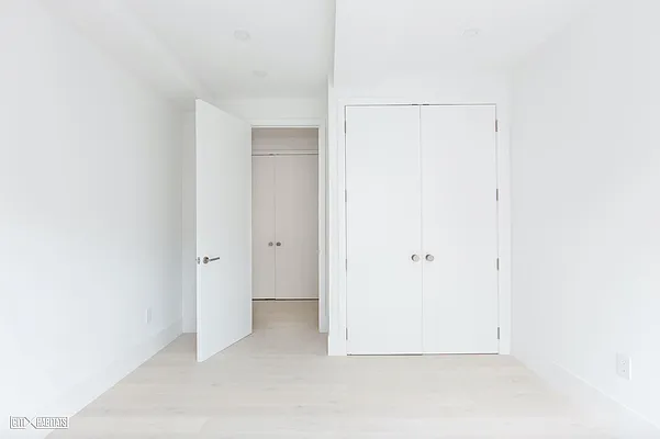 Rented by Citi Habitats | media 7