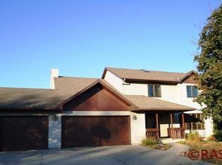 101 Wadsworth Dr, Mankato, MN 56001