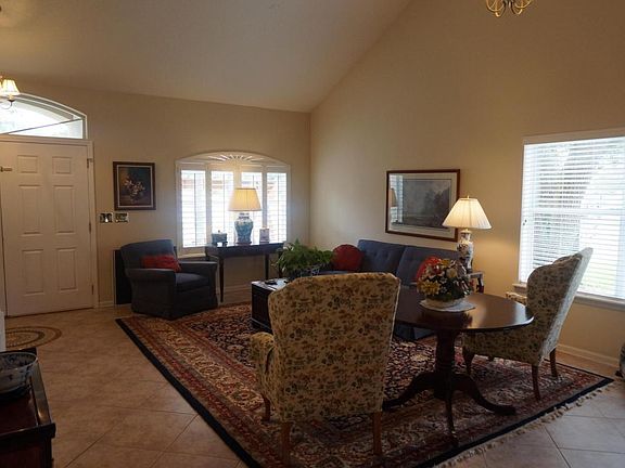 Living Room.jpg