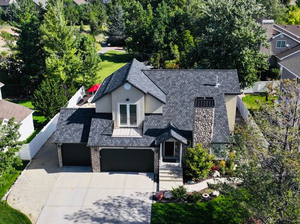 1471 E Edgecliff Dr